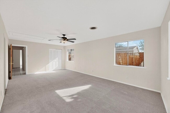 Building Photo - 3 Bedroom, 1.5 Bathroom Home! Ready to see the property in person? Call us at (505) 831-8700 to s...