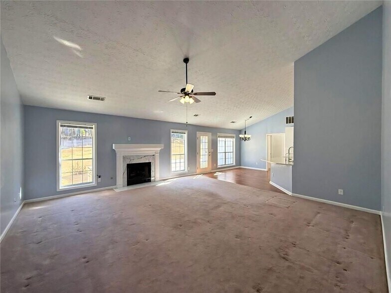 Building Photo - 2029 Manor Oak Ln NE