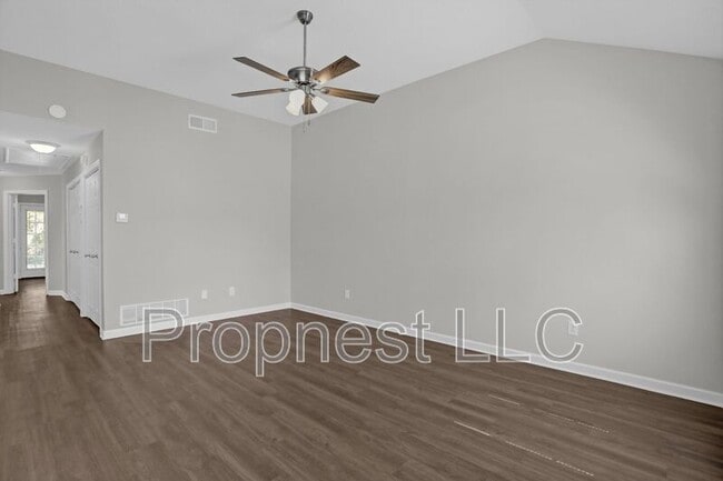 Building Photo - 1676 Joy Cir