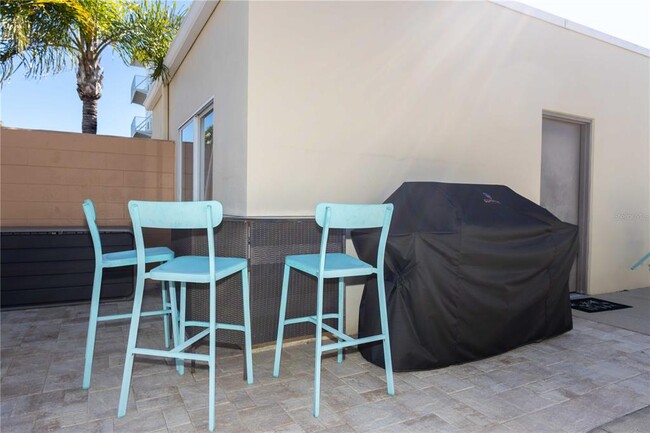 Building Photo - 824 Padua Ln