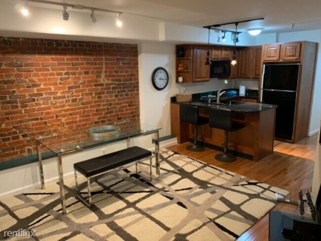 Primary Photo - 1 br, 1 bath Condo - 1514 21st NW 1 Unit 1