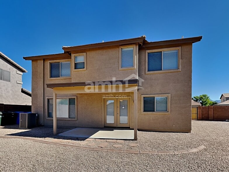 Building Photo - 5230 W Ian Dr