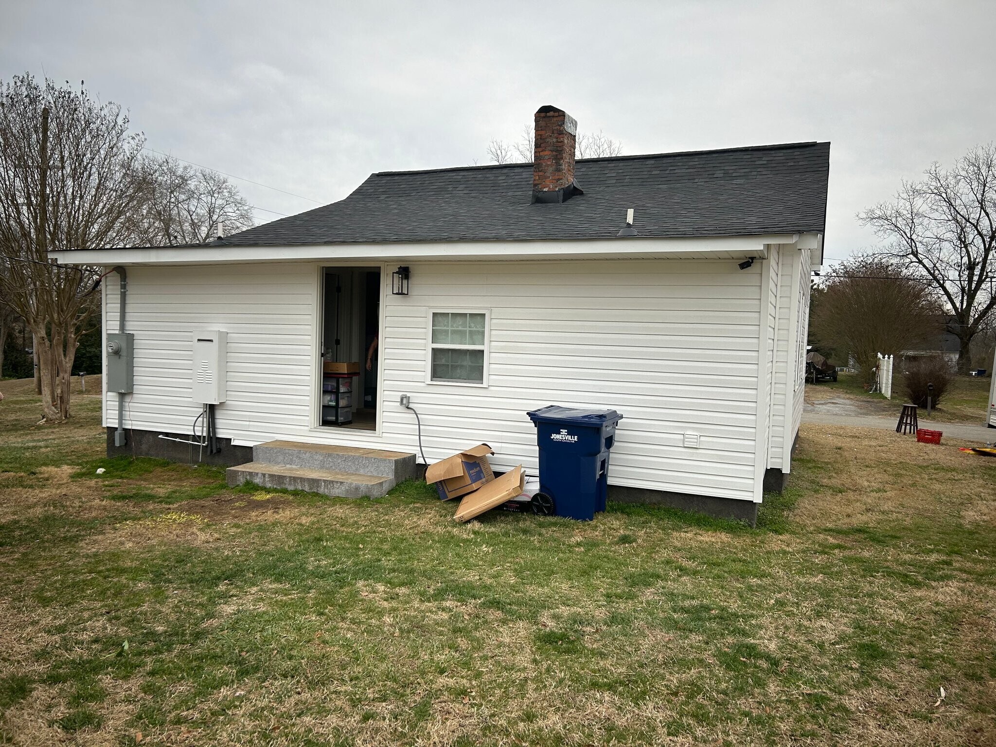 Building Photo - 312 B St