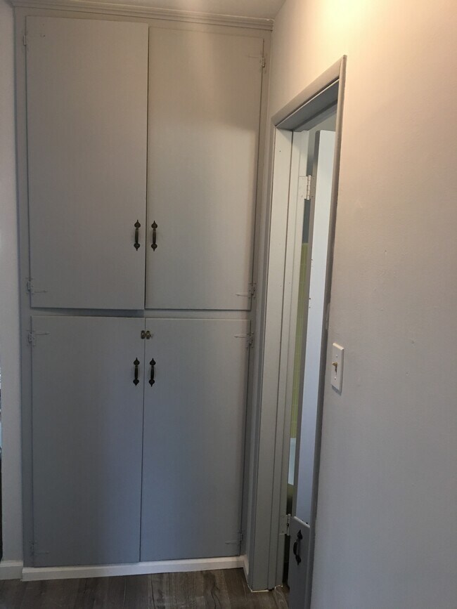 Building Photo - 14507 Corby Ave