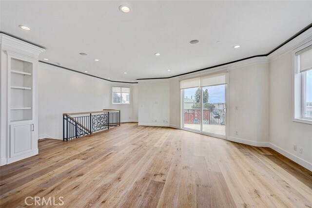 Building Photo - 115 23rd St
