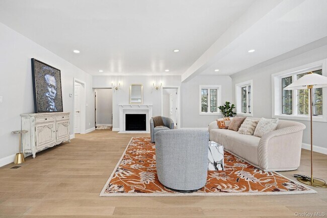 Building Photo - 2 Wynmor Rd