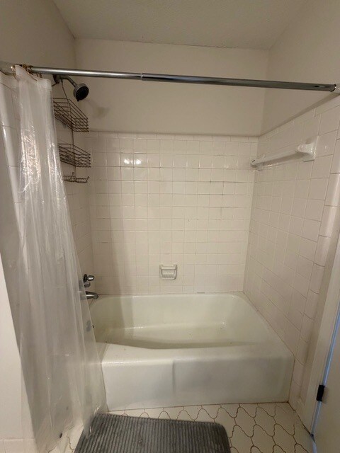 Building Photo - 2543 Cottage Pl