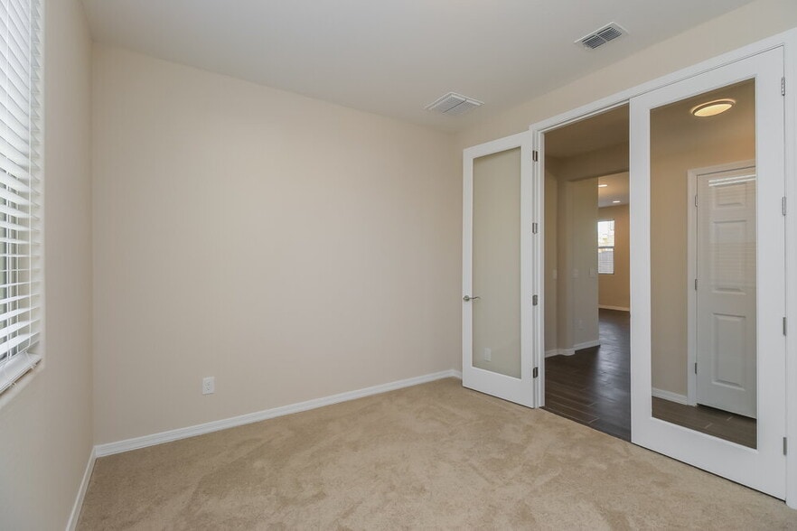 Building Photo - 1604 Flintlock Dr