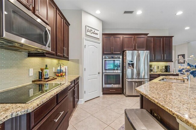 Building Photo - 4123 Windcrest Dr