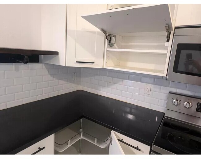 Building Photo - 1515 Golden Poppy Ct