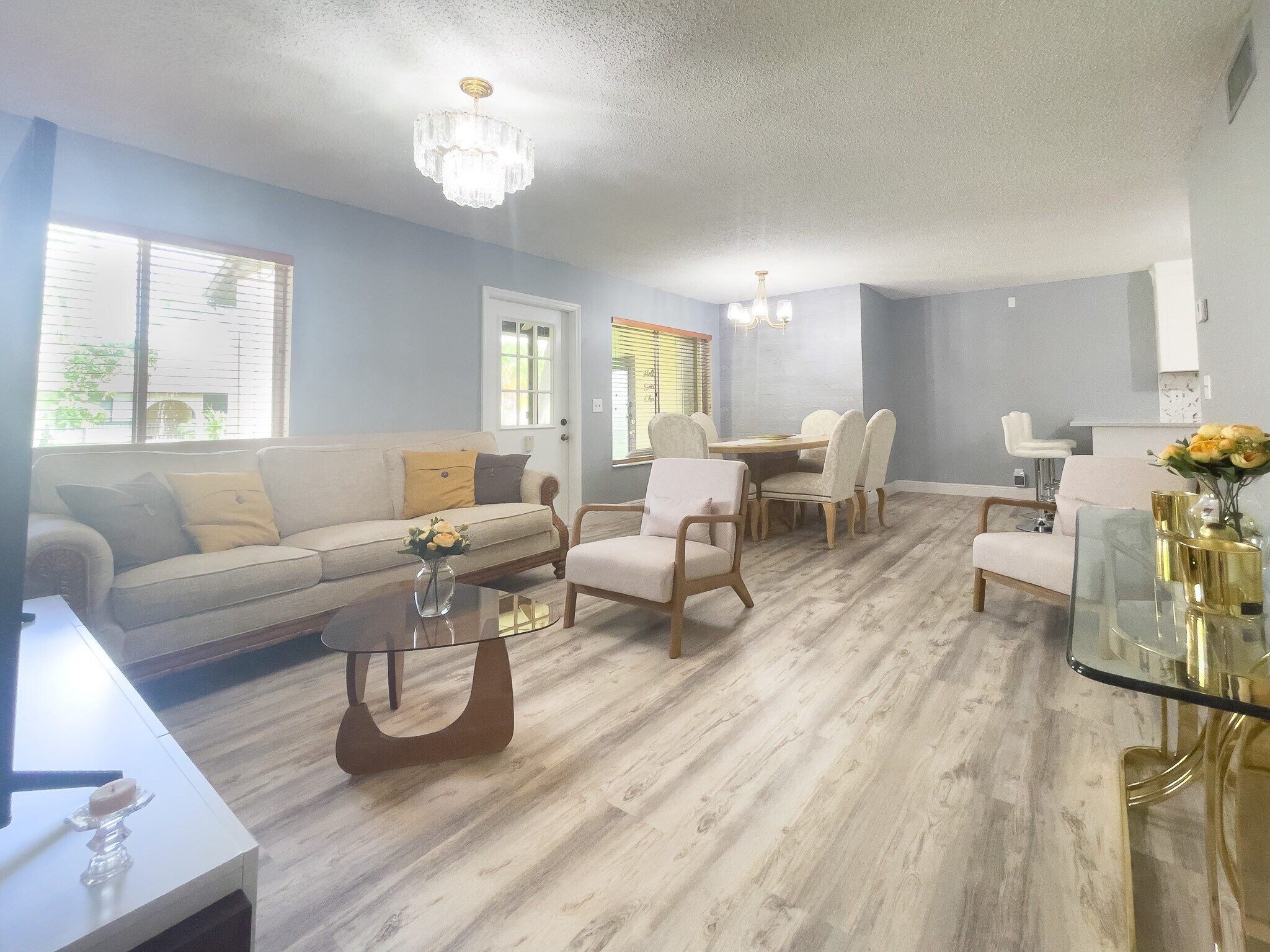 Building Photo - 340 Knotty Pine Cir