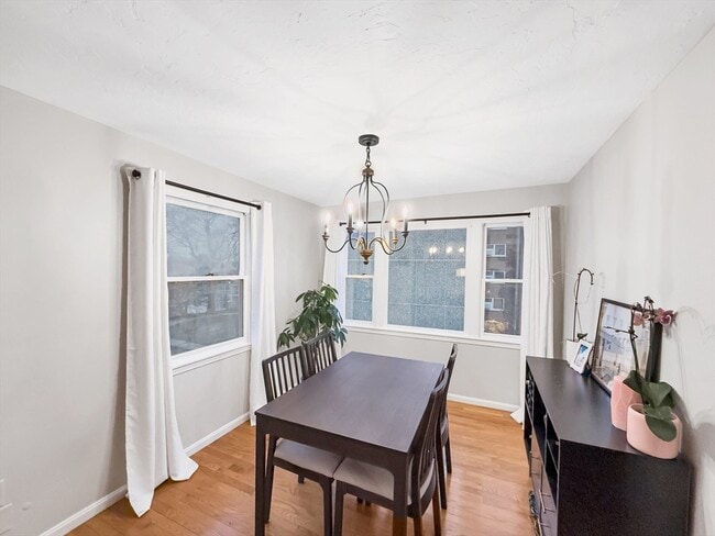 Building Photo - 25 Rockland St