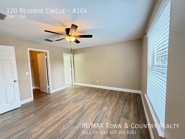 Building Photo - 120 Reserve Cir