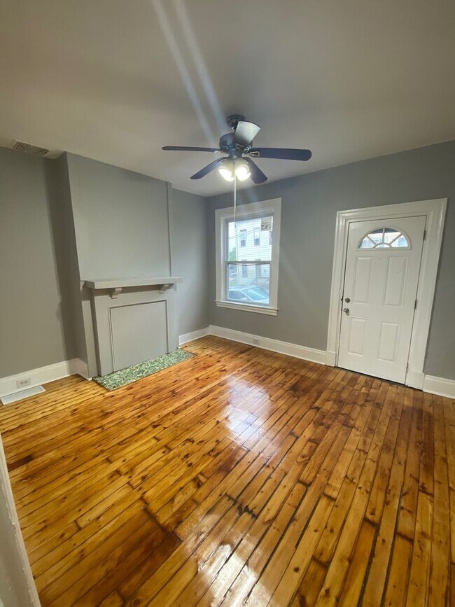 Building Photo - Modern 2BR in Lawrenceville – Central AC, ...