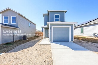 Building Photo - Promo: $500 off of 1st months rent. 3 Bed/2.5 Bath Home with Garage / Pet-Friendly / Brand New! /...