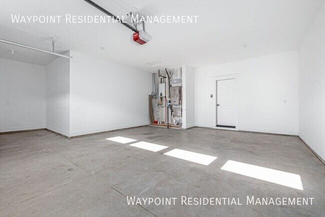 Building Photo - 11844 N 21st Ave