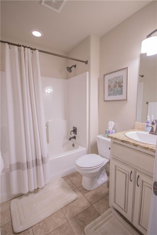 Building Photo - 612 SW 5th St