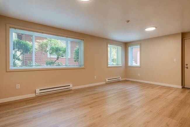 Interior Photo - East Vista