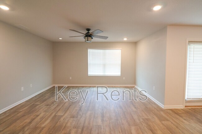 Building Photo - 5634 Tristan Ct