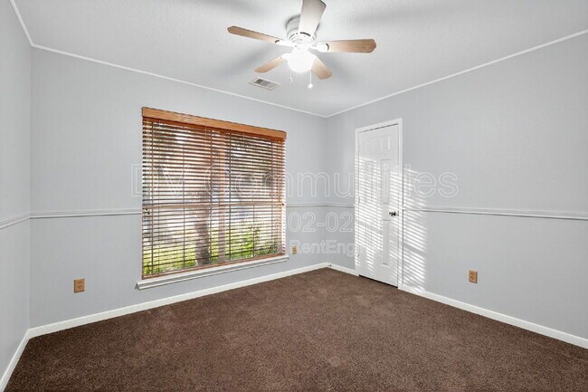 Building Photo - 5603 Caraway Lake Dr