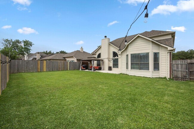 Building Photo - 16315 Scotch Hollow Ln