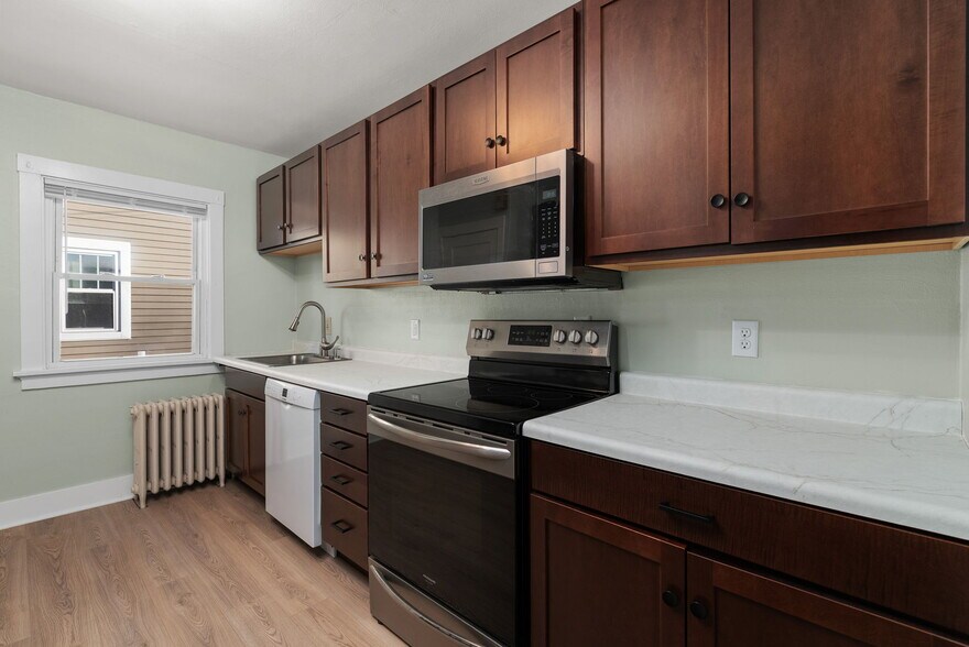 Kitchen - 21 Farwell St