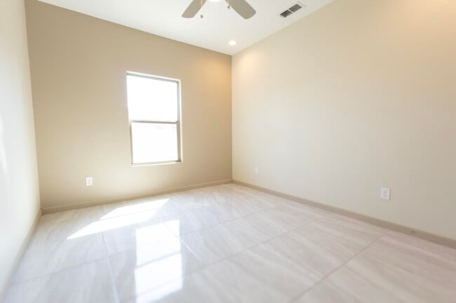 Building Photo - 4101 Blue Quail Rd