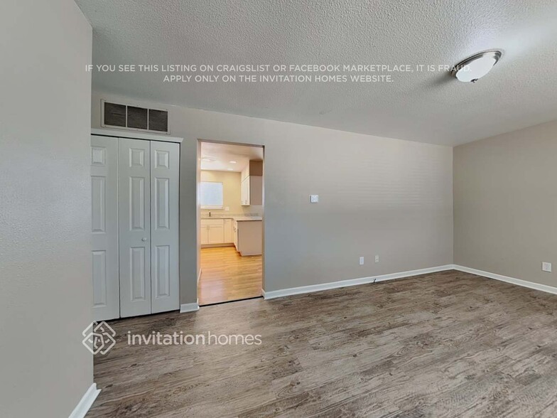 Building Photo - 7025 Burroback Ct