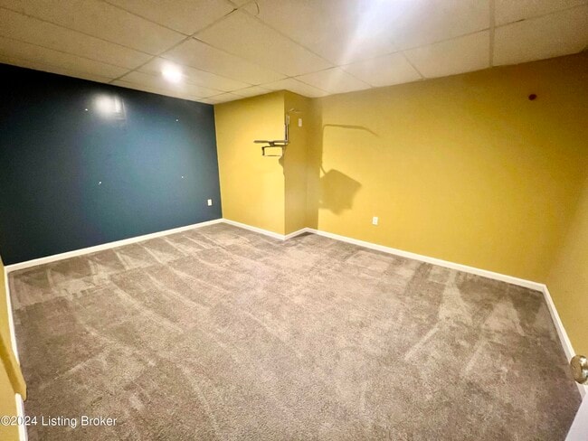 Building Photo - 9210 Eminence Ct