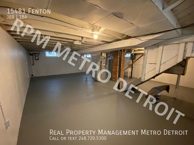 Building Photo - 15481 Fenton-
