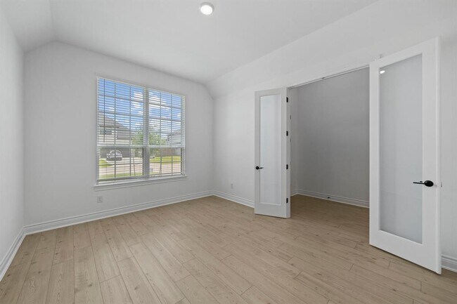 Building Photo - 25330 Balvaird Dr
