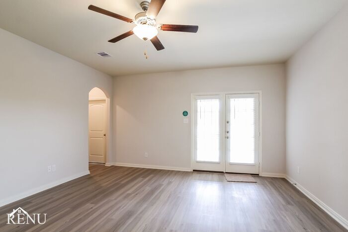 Building Photo - 10475 Red Cardinal Dr