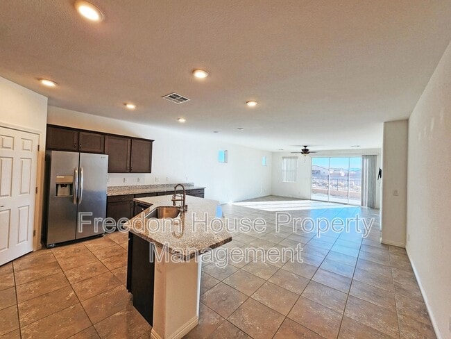 Building Photo - 3543 E Wallowa Dr