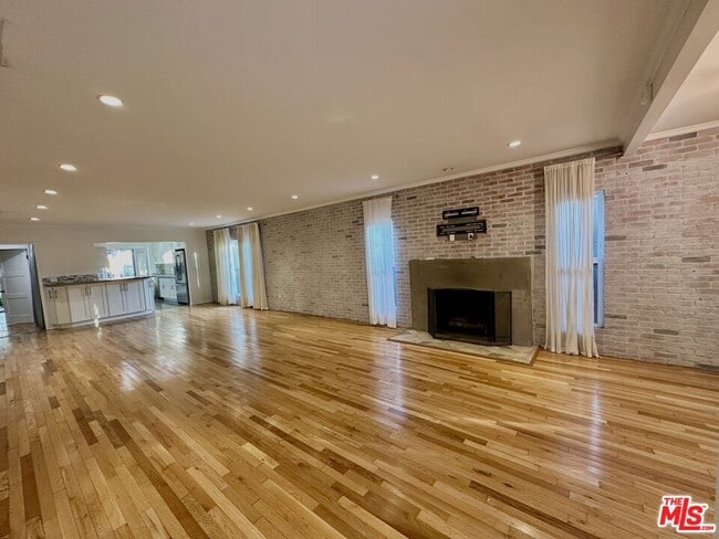 Building Photo - 1246 N Genesee Ave