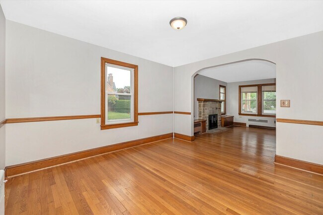 Building Photo - 531 Lee Pl