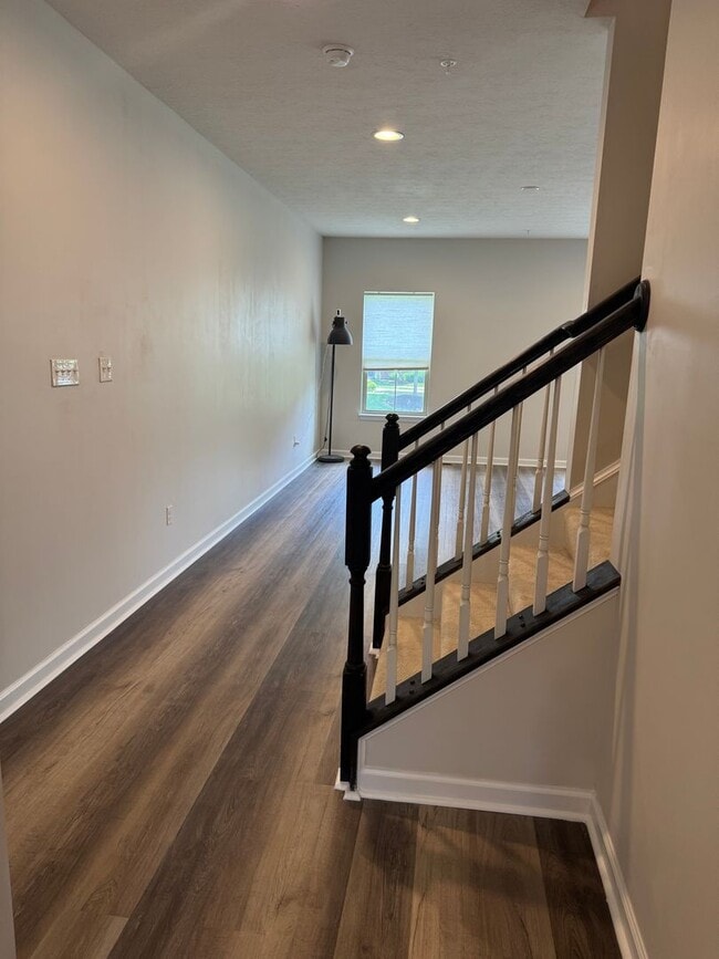Building Photo - Beautiful 3 Bedroom 3.5 Bath in Sewickley, PA!