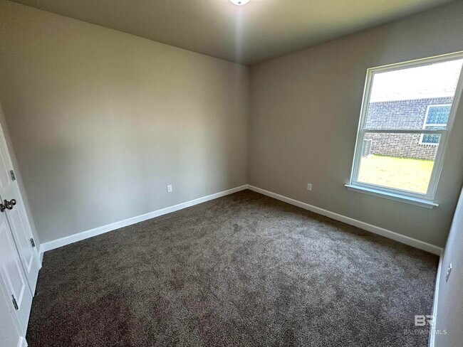 Building Photo - 8736 Lockridge Rd