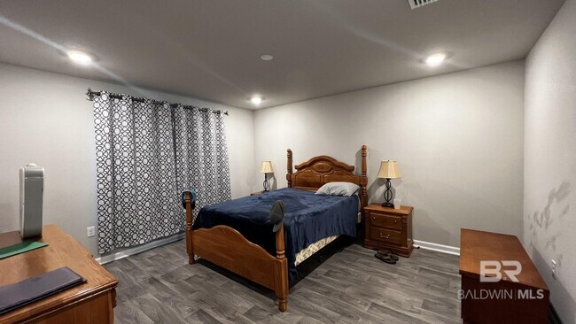 Building Photo - 10296 Brodick Lp