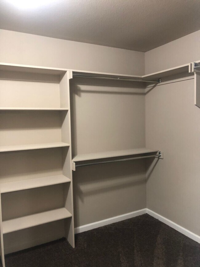 Building Photo - Beautiful home in Ashbury Park