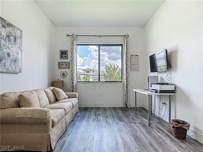 Building Photo - 5285 Marano Dr