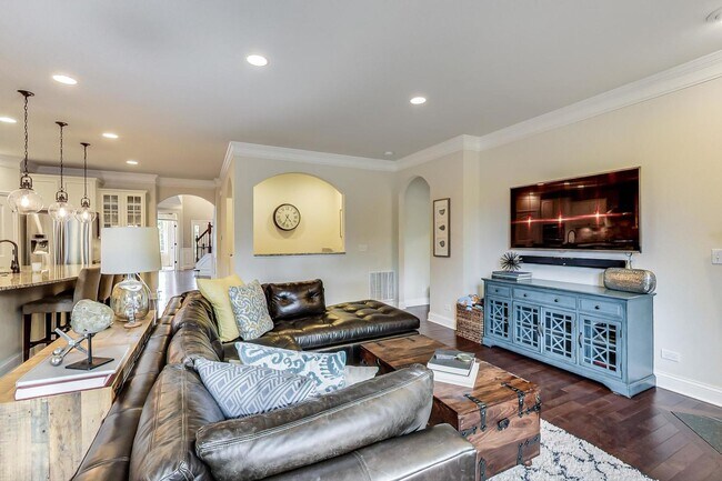 Building Photo - 1382 Kensington Ct
