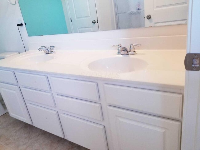 Building Photo - 336 Braxton St