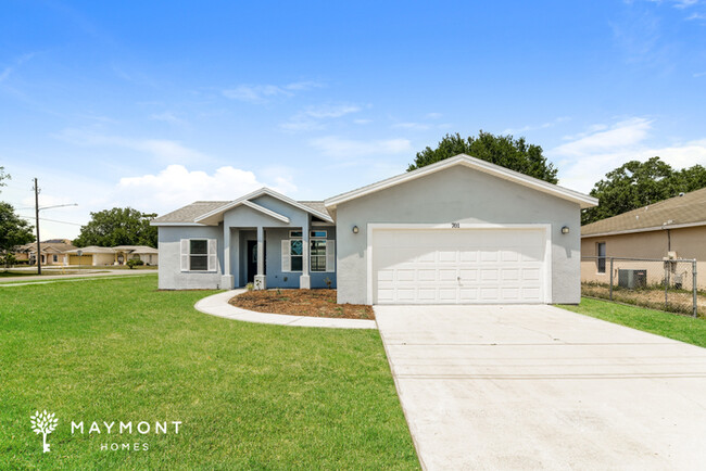 Primary Photo - Stylish 3-Bedroom Home