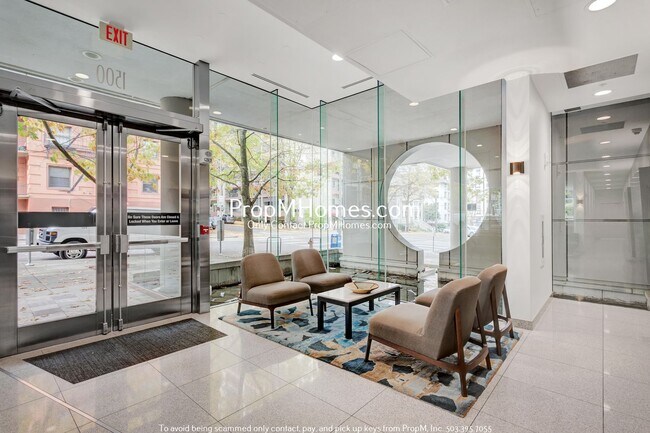 Building Photo - Modern 2-Bedroom, 2-Bath Condo with Stunni...