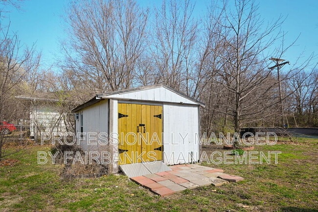 Building Photo - 1200 E 136th St