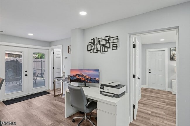 Building Photo - 92 Oak St