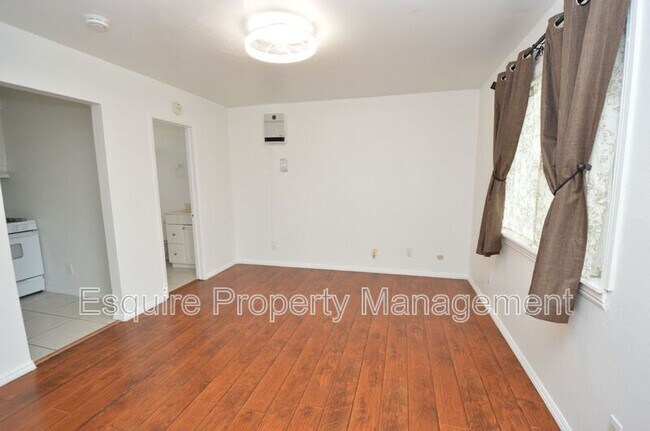 Building Photo - 311 A St