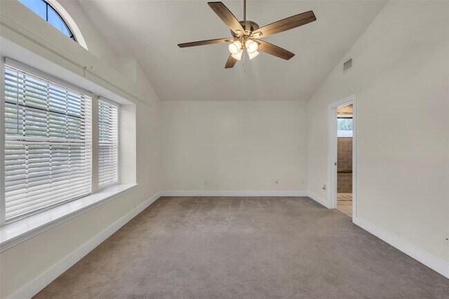 Building Photo - 12312 Yarmont Way