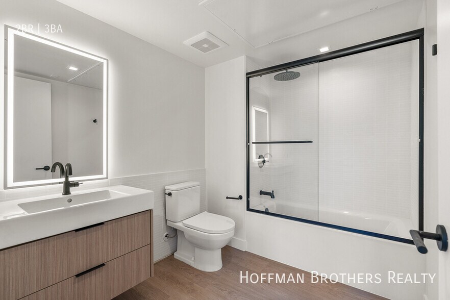 Building Photo - 10700 Tabor St