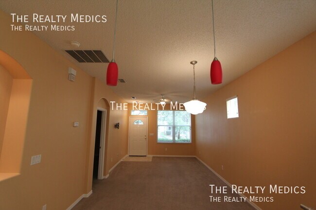 Building Photo - 2222 Black Mangrove Dr